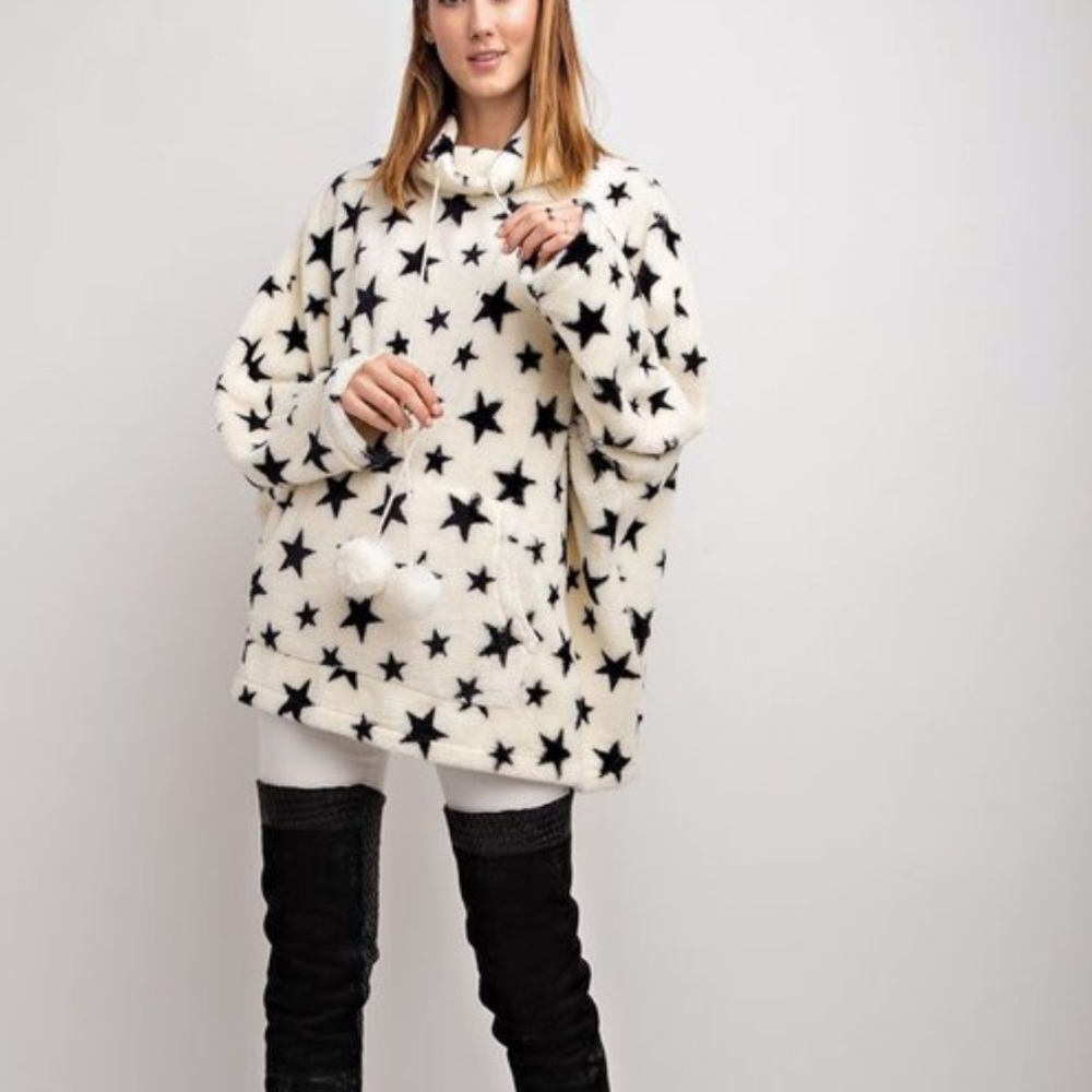 CLEARANCE ‼️CREAM FAUX FUR PONCHO - Sweater - Picture 3 of 4